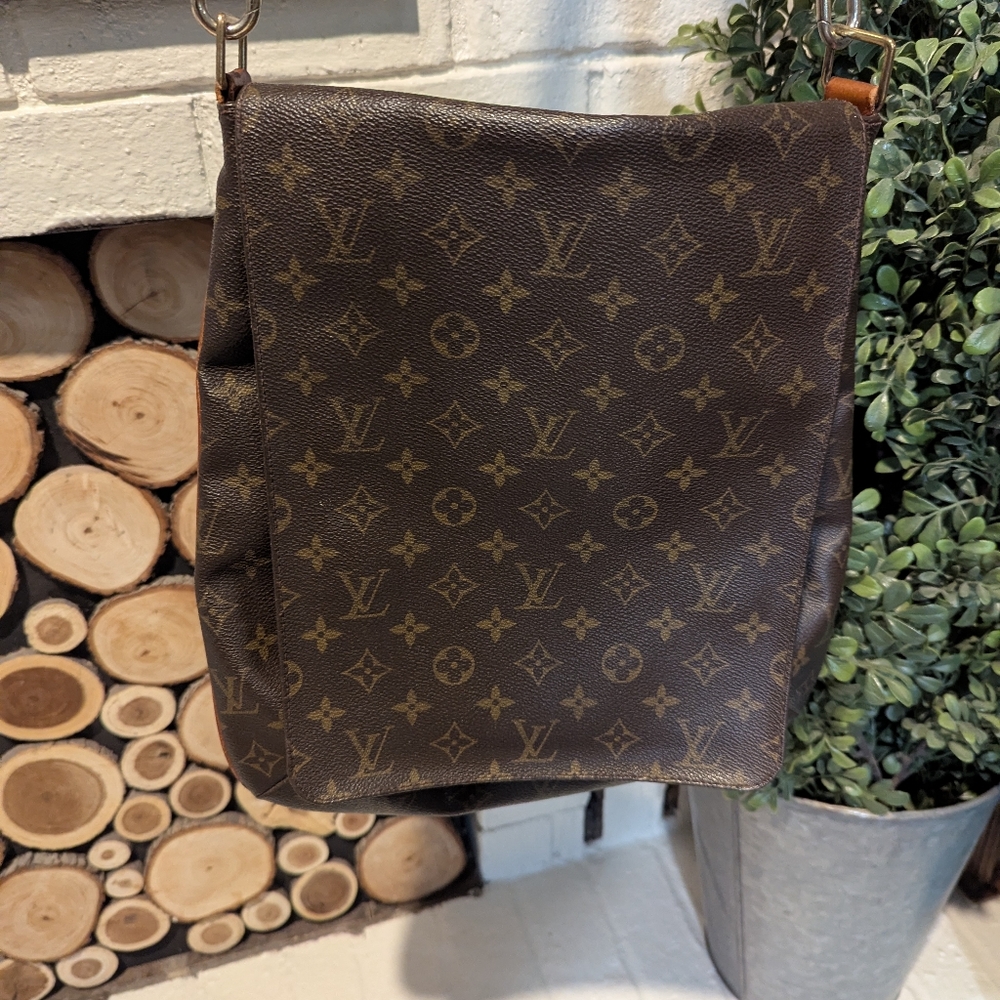 Louis Vuitton Brown Musette Salsa Authentic Bag